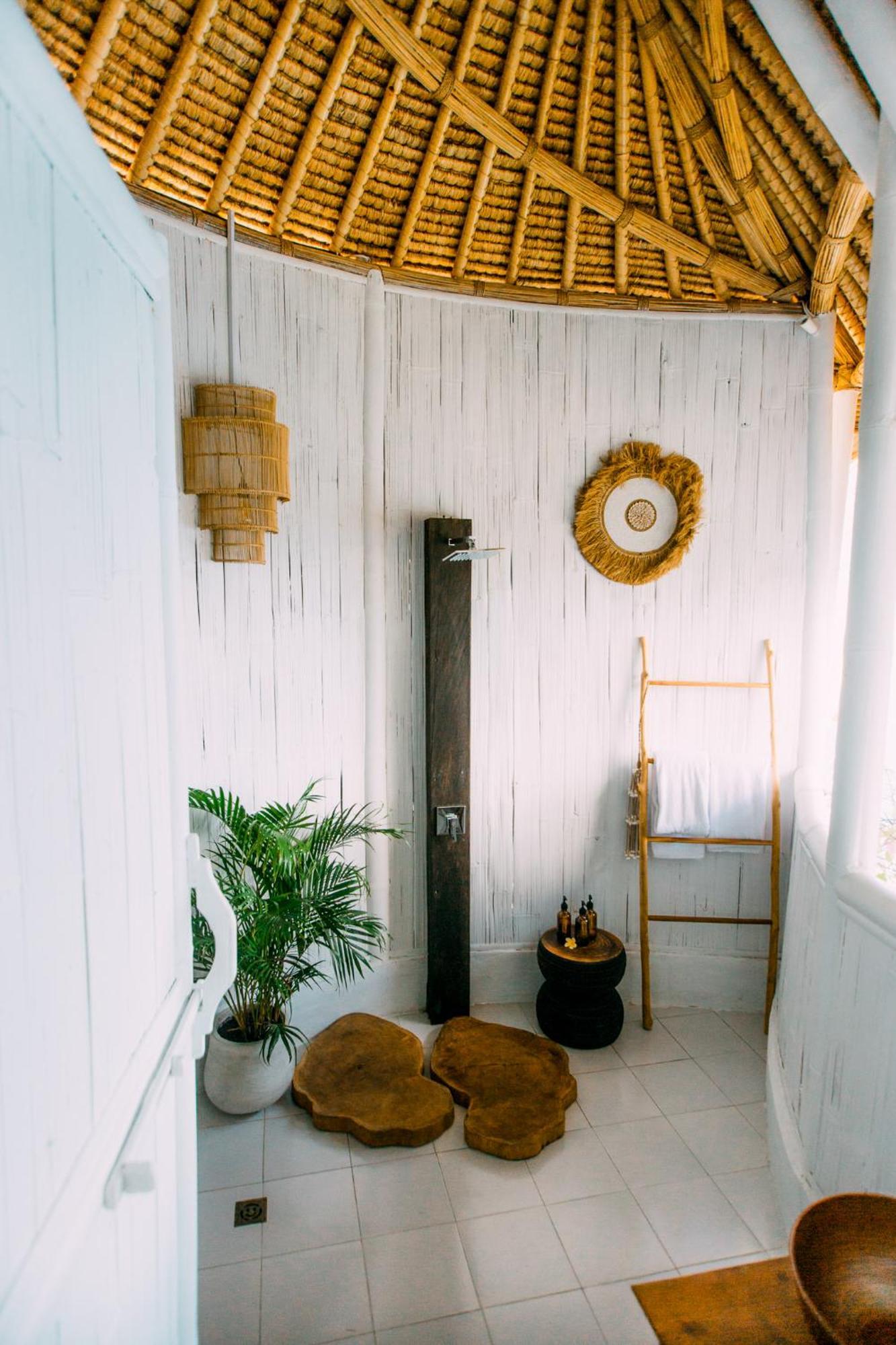 Tropical Glamping Nusa Penida Diamond Beach - Cliff Side Edge Polilit المظهر الخارجي الصورة